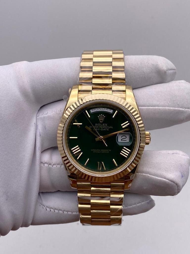 Rolex Day-Date 40 NEW 2024 UNWORN Day-Date 40 President Yellow Gold Green Ombre Dial 228238 FULL SET
