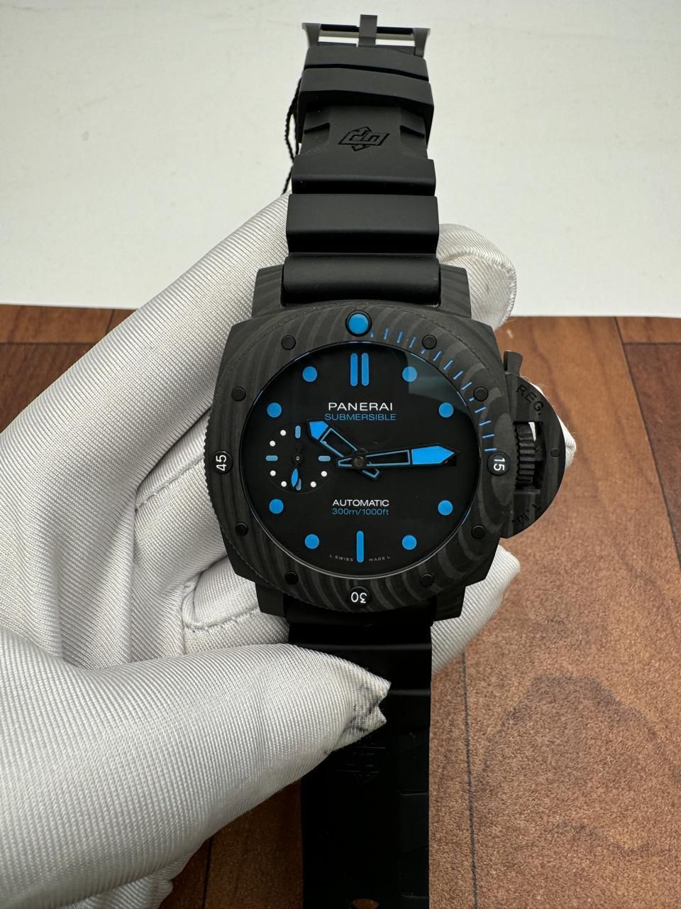 Panerai Submersible PAM 01616