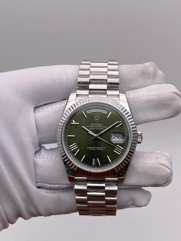 Rolex Day-Date 2022 Day-Date Green Arabic Fluted 228236