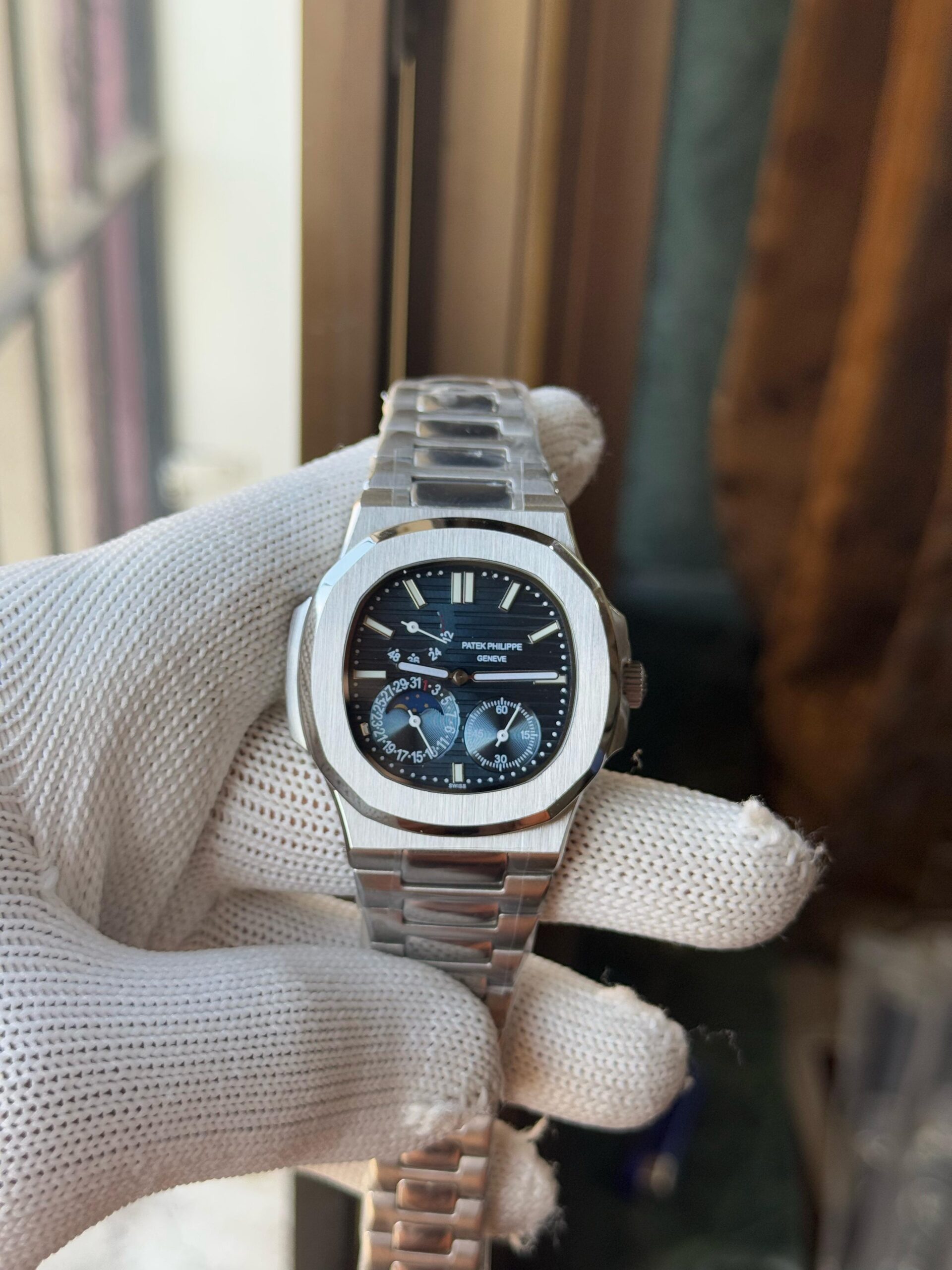Patek Philippe Nautilus 5712