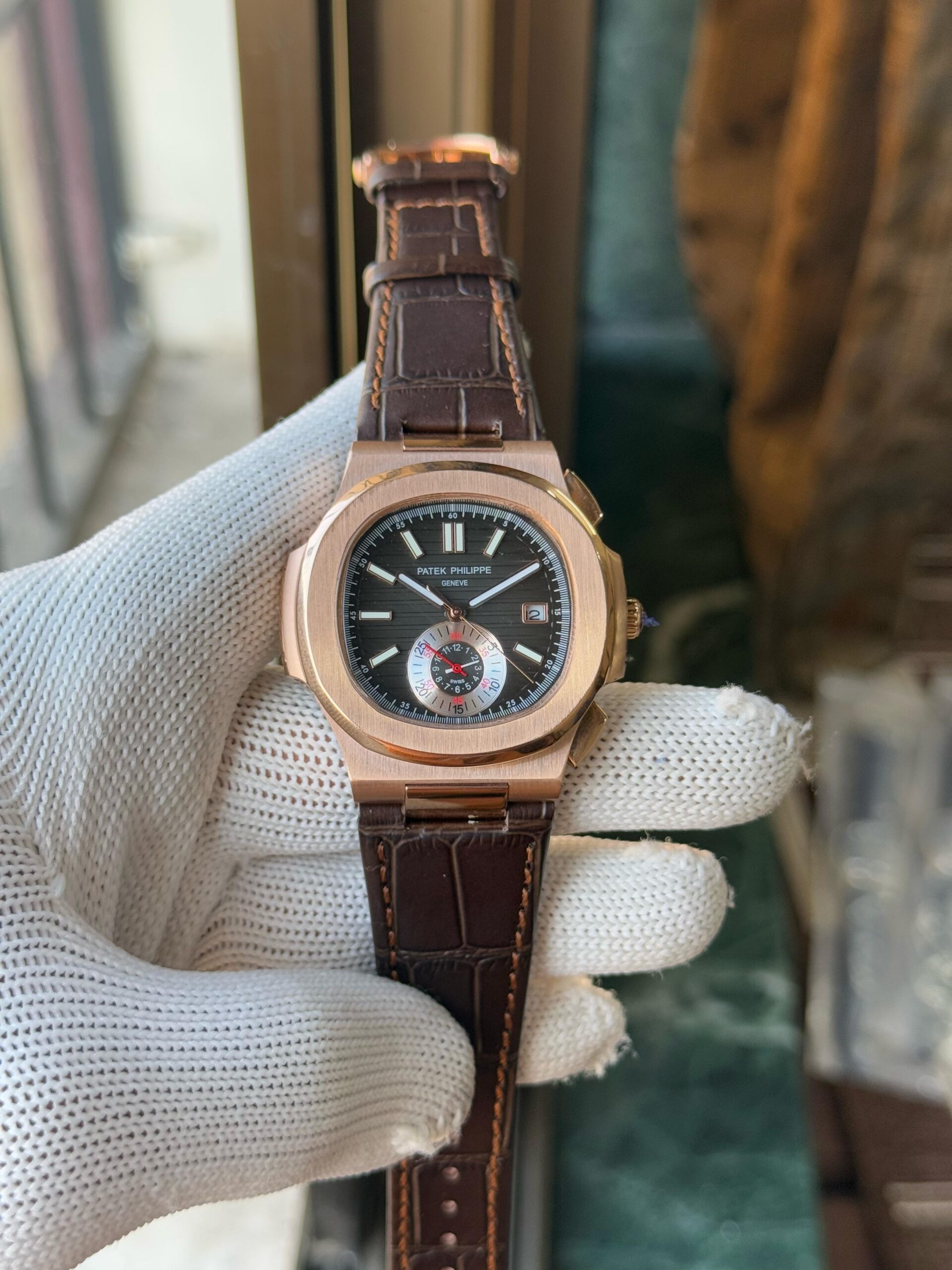 Patek Philippe - Nautilus Mens Rose Gold 5980R-001 Analog Watch - For Men Automatic