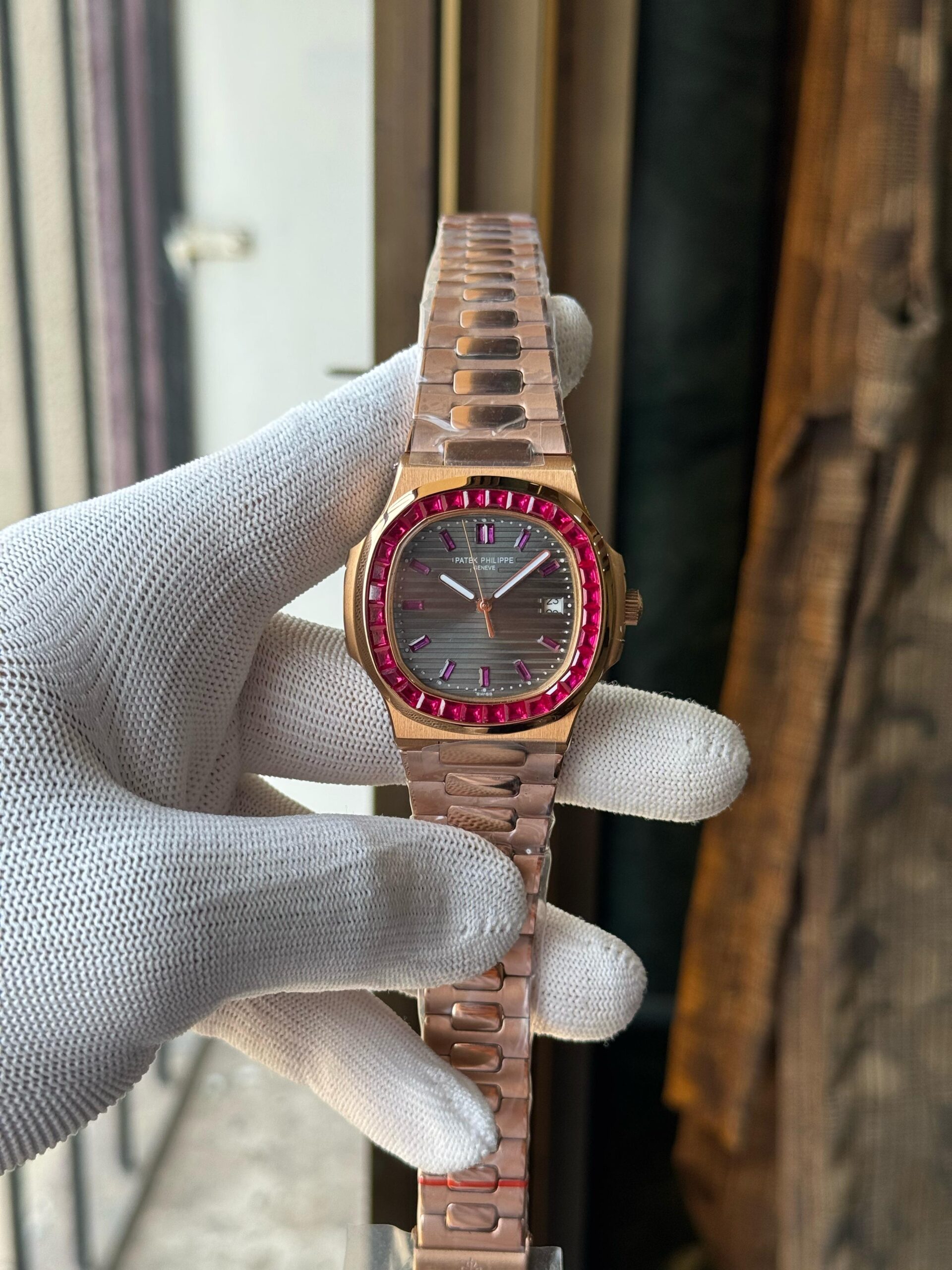 Patek Philippe Nautilus 5723/112R Ruby Rose Gold Nautilus