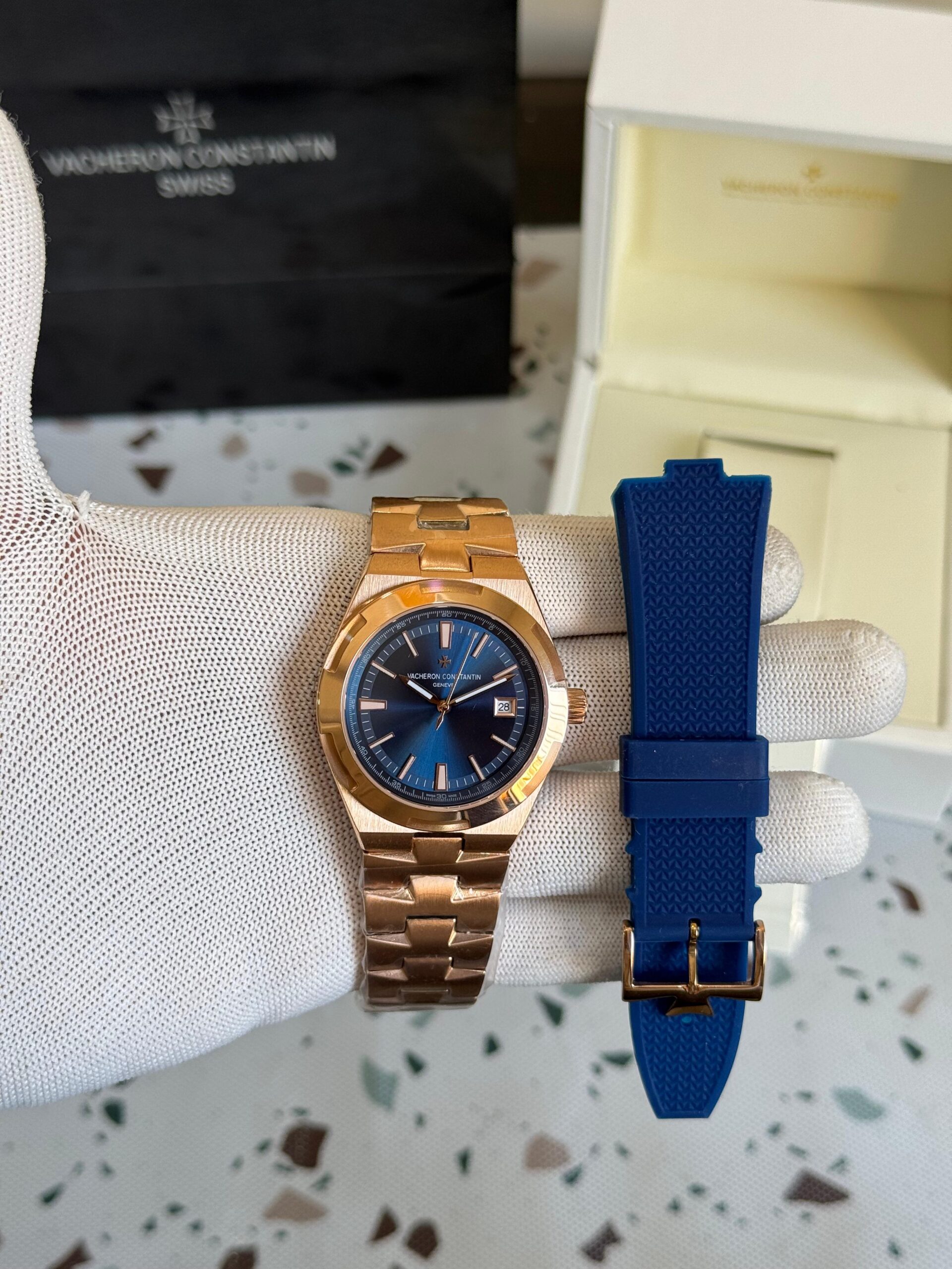 Vacheron Constantin Overseas Automatic 4600V/200R-B979