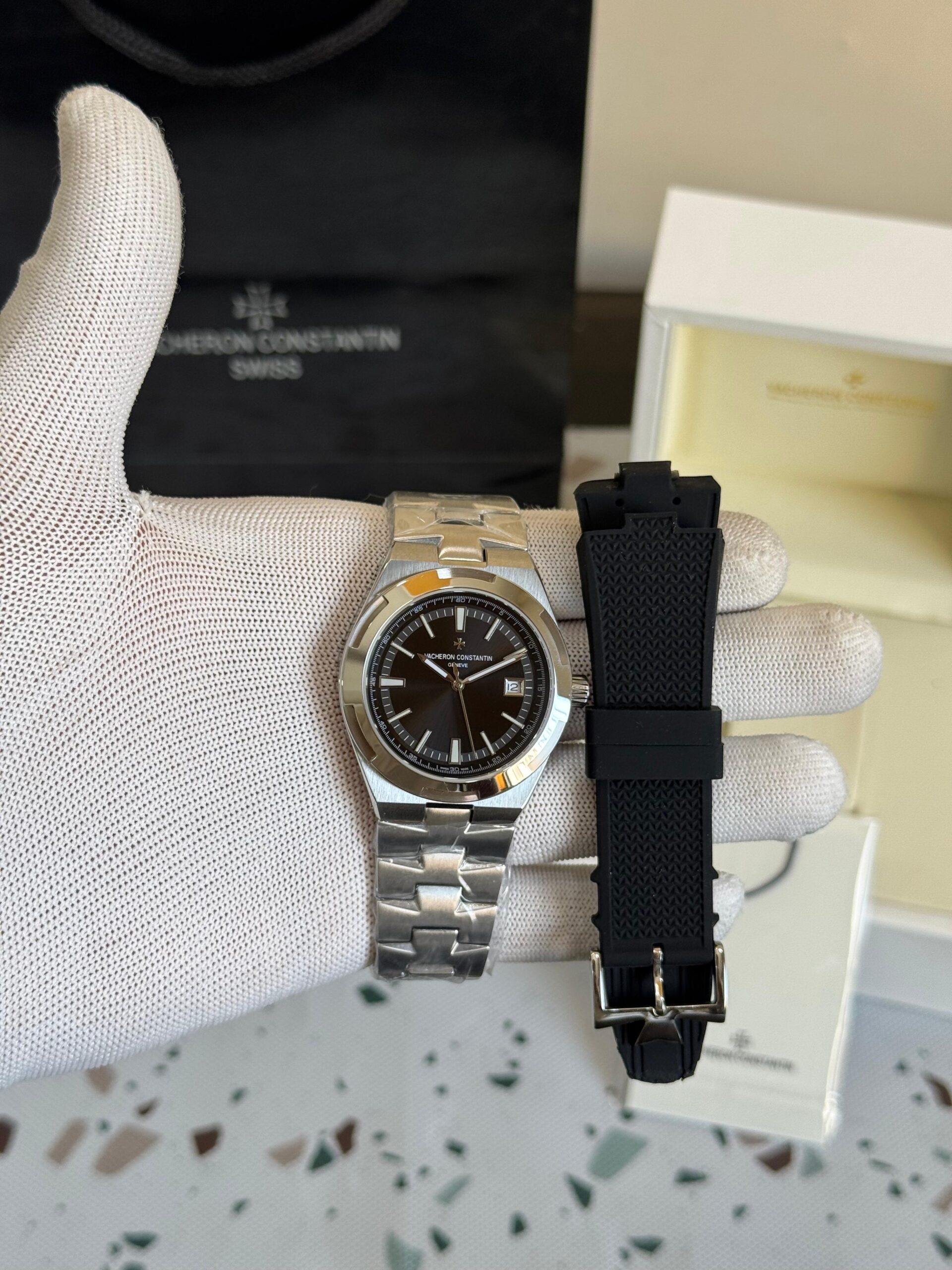 Vacheron Constantin Overseas 4500V/110A-B483